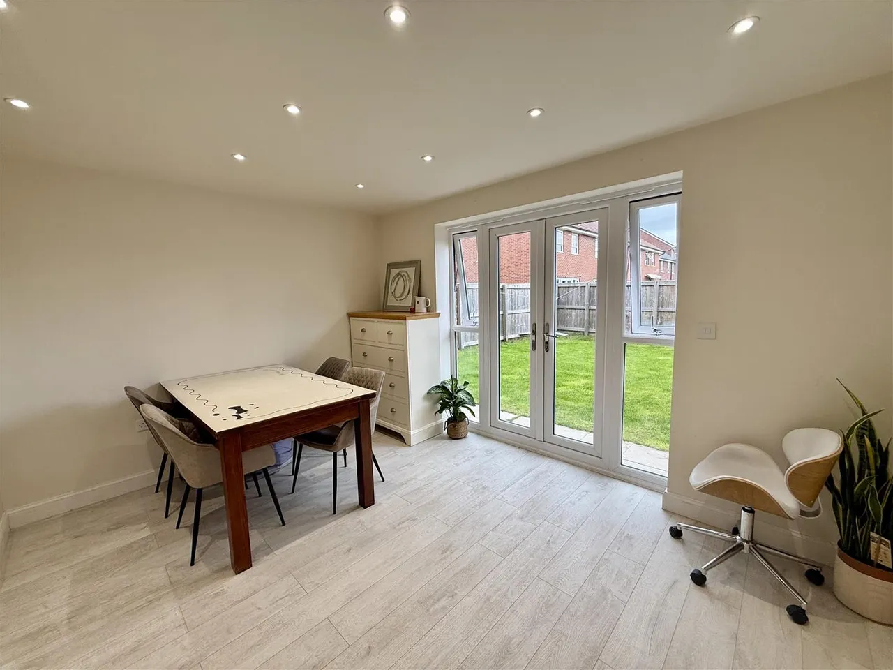 Treacle Avenue, Macclesfield, SK11, photo 6