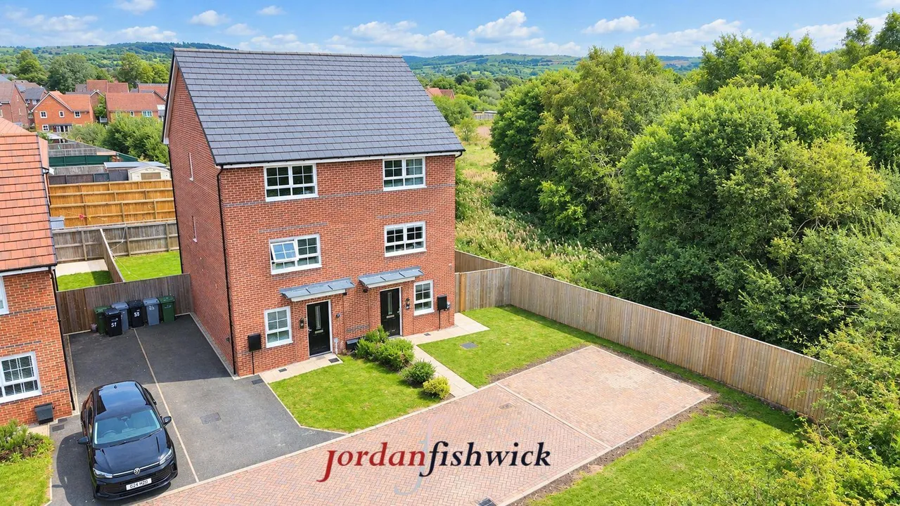 4 bed house for sale, Treacle Avenue, Macclesfield, SK11