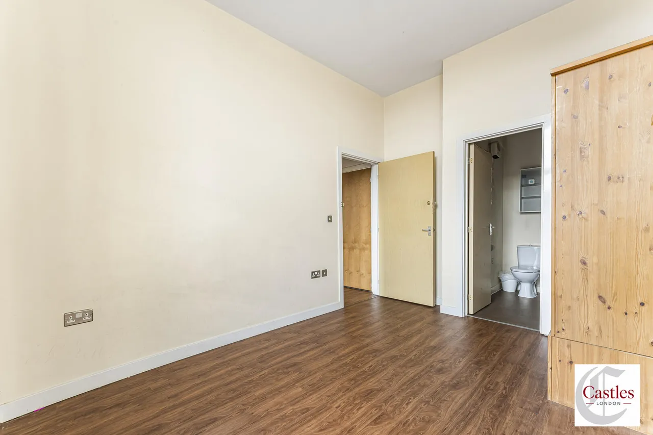 Harry Zeital Way, E5, photo 15