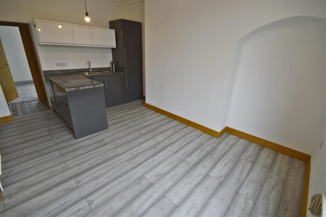 5 Beulah Terrace, Scarborough, North Yorkshire YO11 1TZ, photo 4