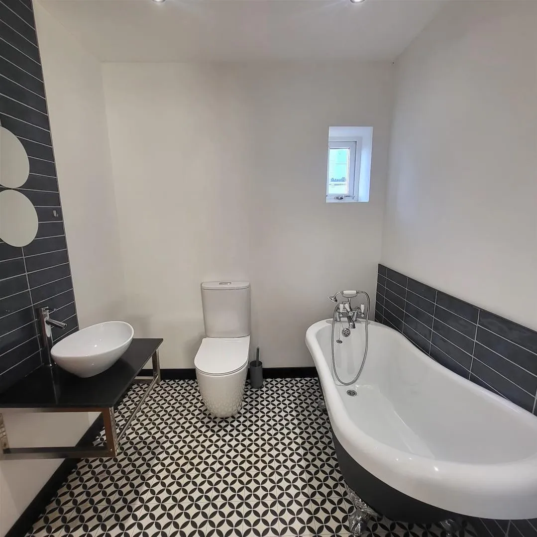 5 Beulah Terrace, Scarborough, North Yorkshire YO11 1TZ, photo 2