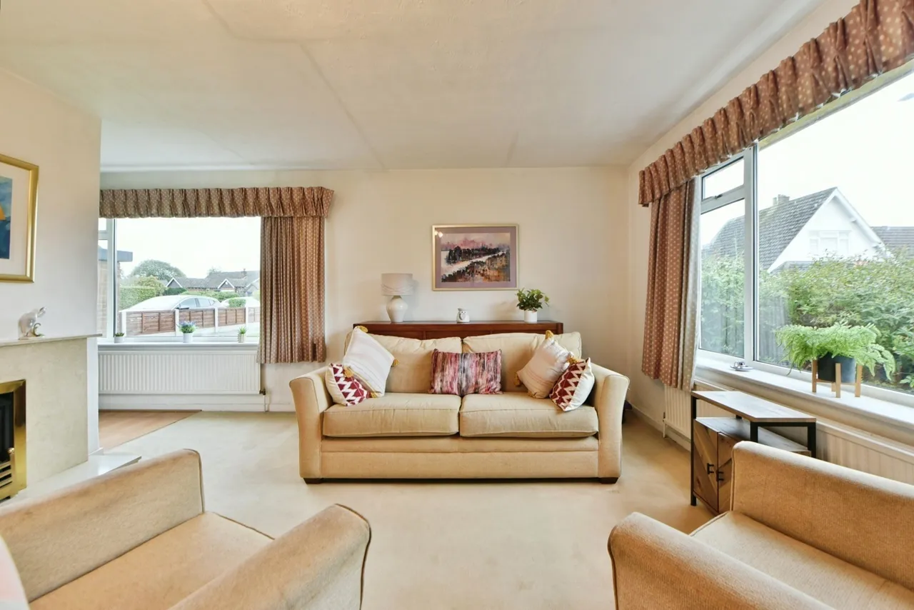 Brookside Lane, Stockport, SK6, photo 3
