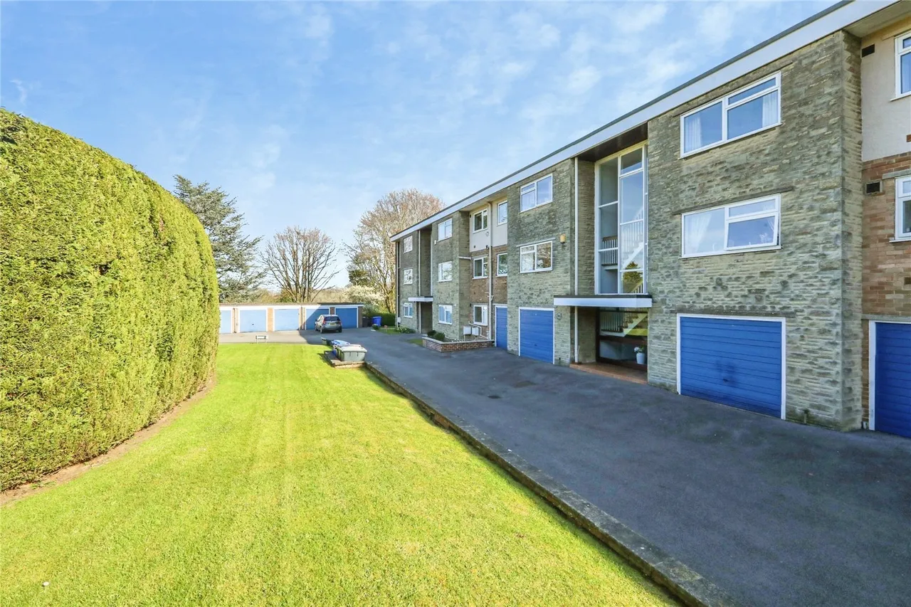Clarendon Court, Carr Bank Lane, Sheffield, South Yorkshire, S11, photo 4