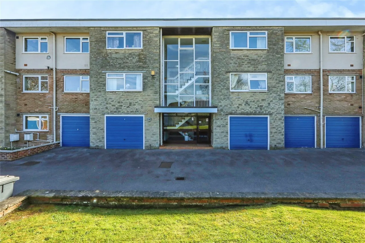 Clarendon Court, Carr Bank Lane, Sheffield, South Yorkshire, S11, photo 15