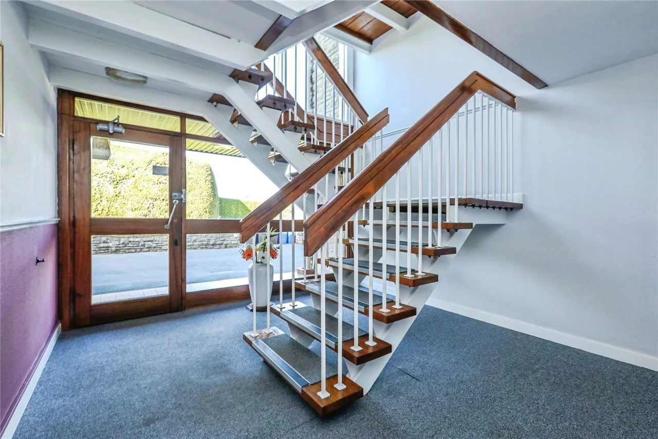 Clarendon Court, Carr Bank Lane, Sheffield, South Yorkshire, S11, photo 14
