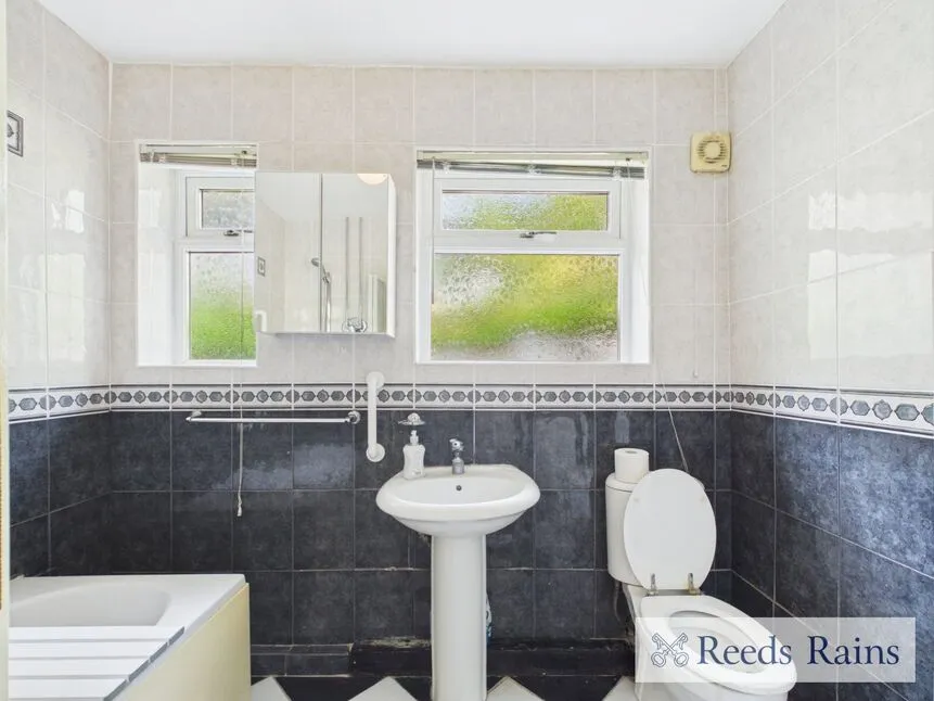 The Mount, Romford, RM3, photo 5