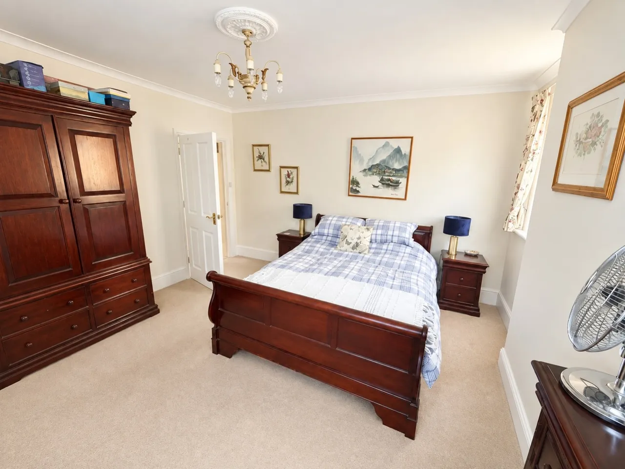 Avenue Road, Surrey Staines-upon-Thames, TW18, photo 5