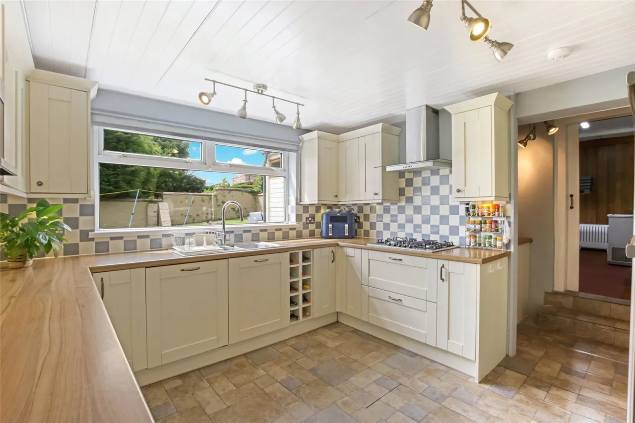 Brackenbrae Road, Bishopbriggs, Glasgow, East Dunbartonshire, G64, photo 8