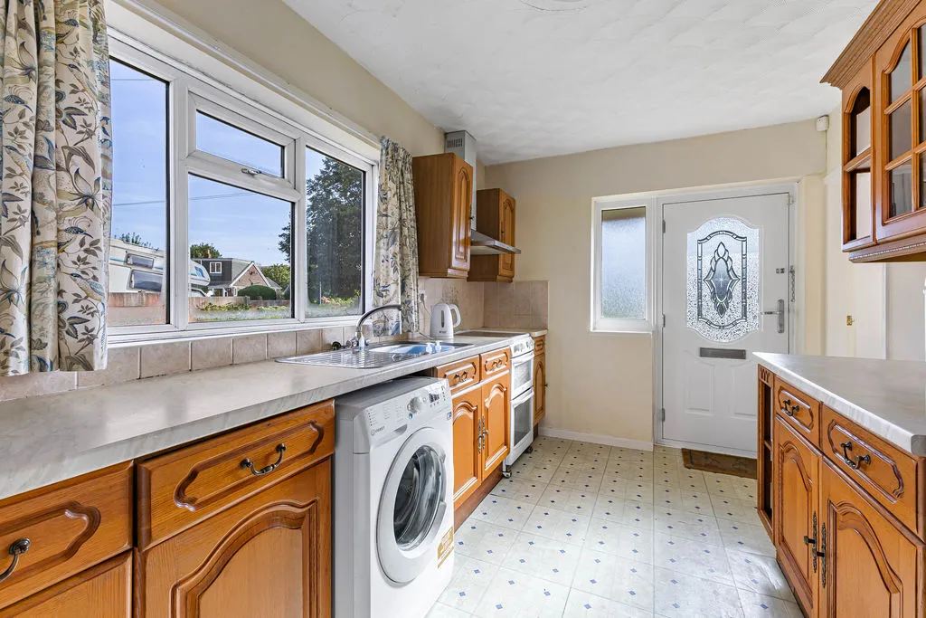 Redland Close, Littleborough, OL15, photo 5