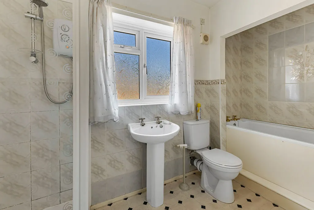 Redland Close, Littleborough, OL15, photo 8