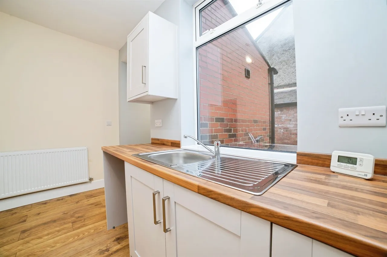 New Street, Morton, DE55, photo 10