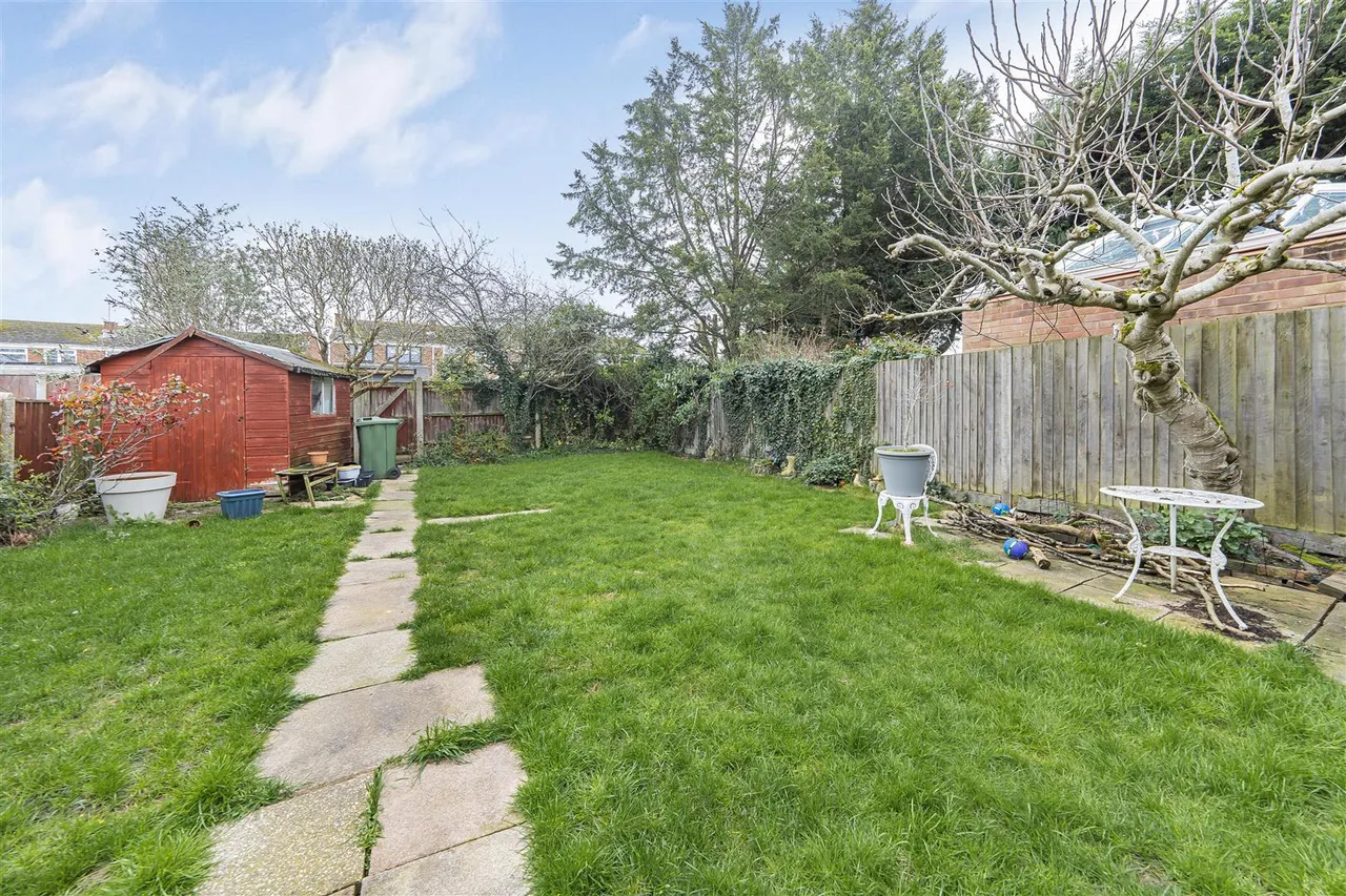 White Horse Road, Windsor, Berkshire, SL4 4PJ, photo 10
