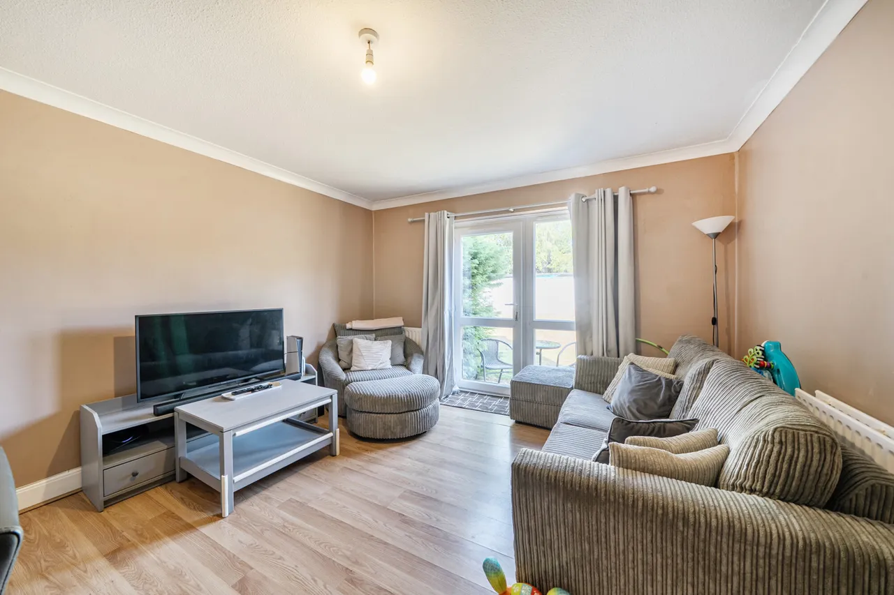 Brickwall Lane, HA4, photo 20