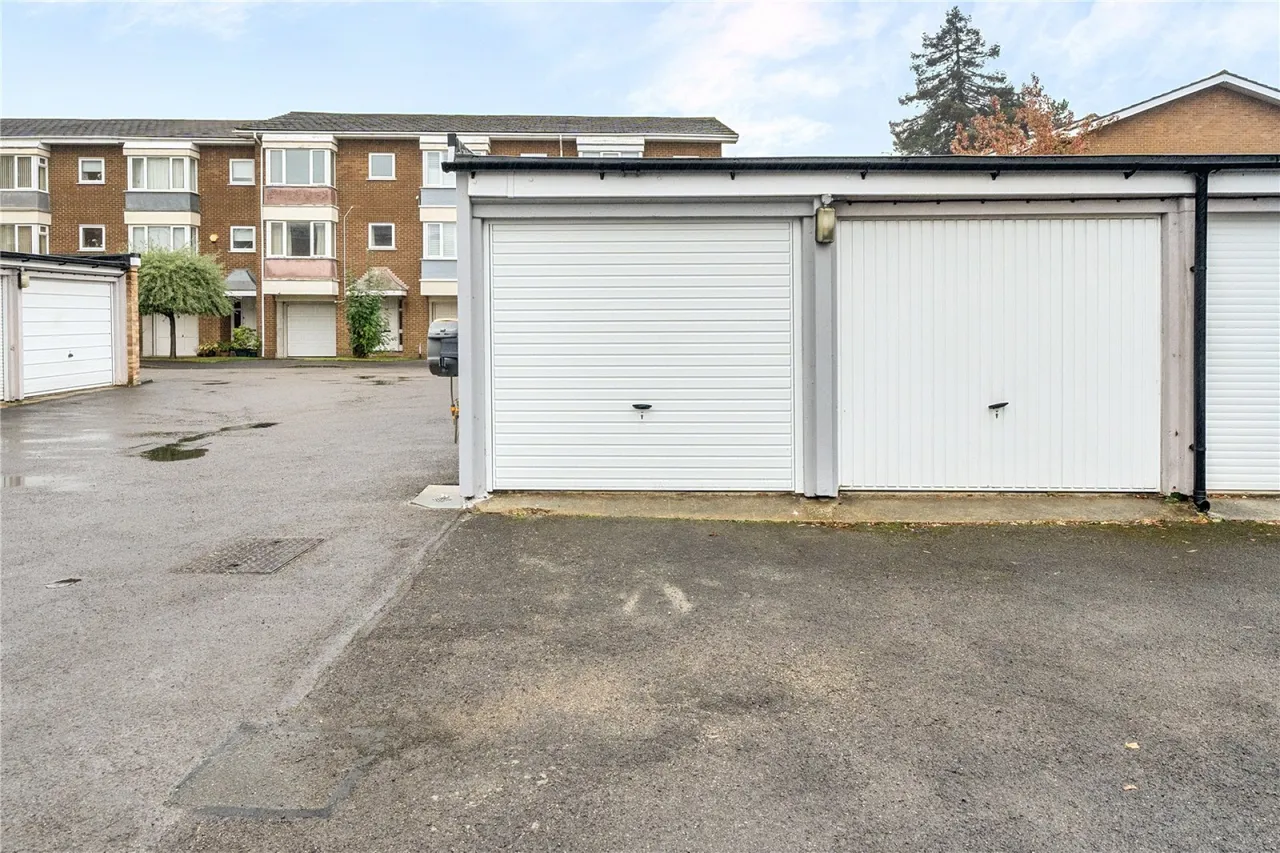 Evesham Road, Cheltenham, GL52, photo 13