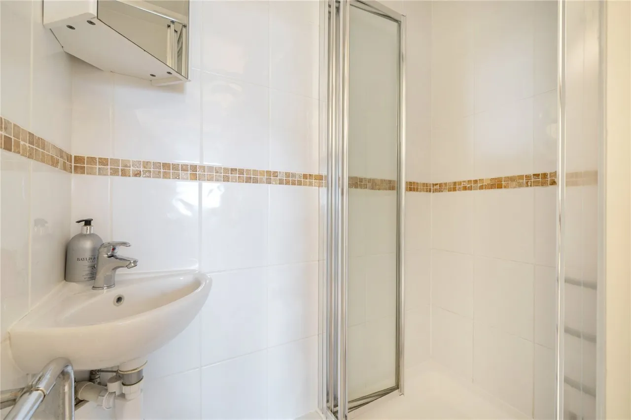 Evesham Road, Cheltenham, GL52, photo 20