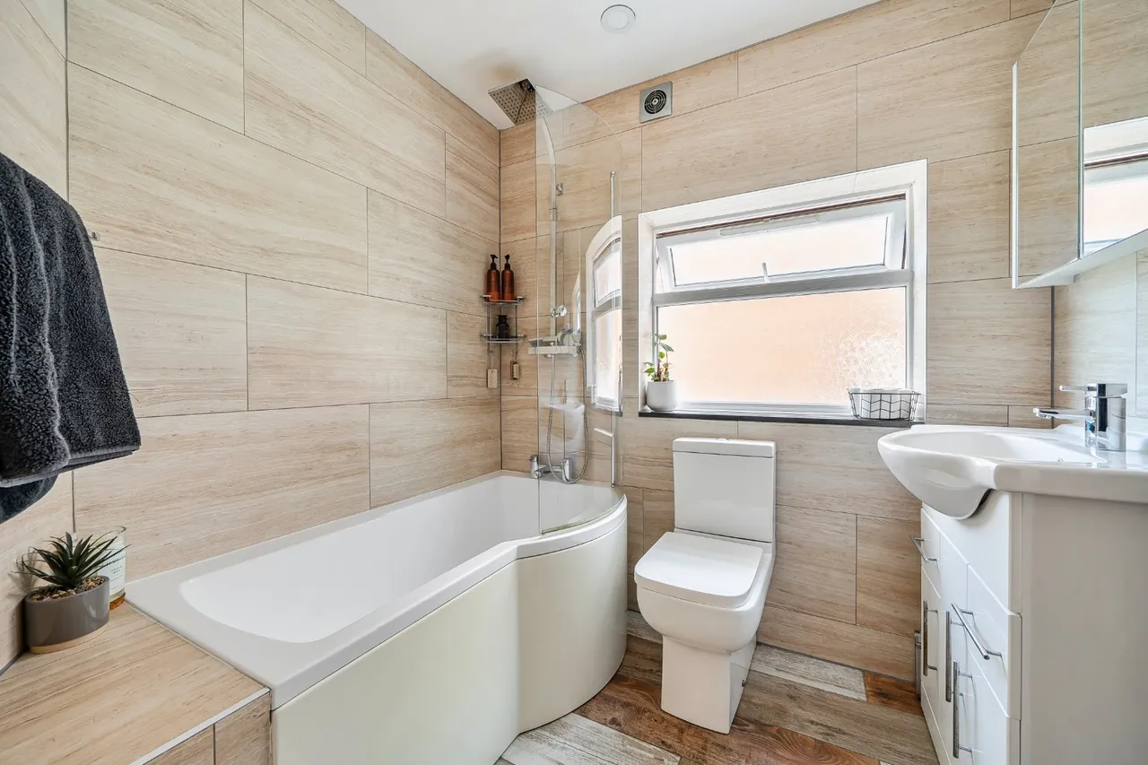 Warwick Road, Solihull, B92, photo 15