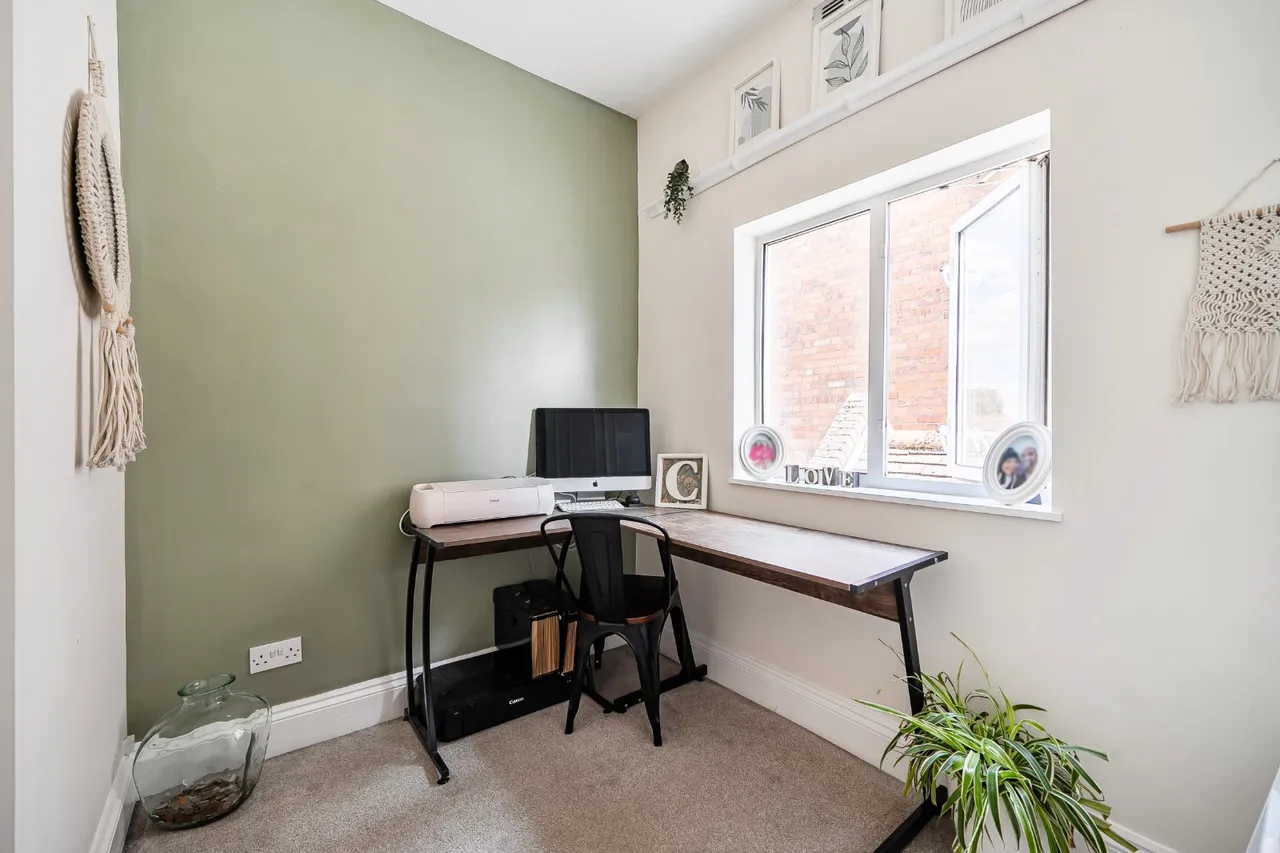Warwick Road, Solihull, B92, photo 14