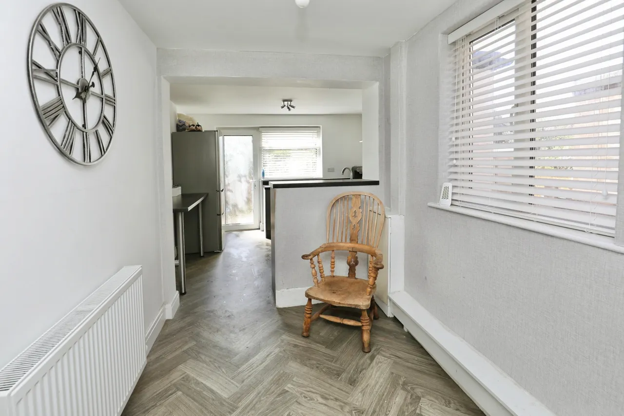 Holmefield Road, Liverpool, L19, photo 4
