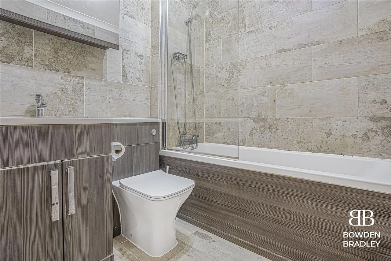 Maple Close, Hainault, IG6, photo 10