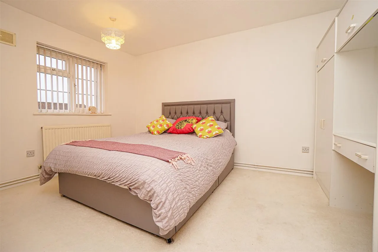 Sandwich Drive, St. Leonards-On-Sea, photo 7