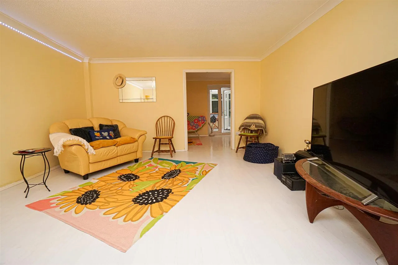 Sandwich Drive, St. Leonards-On-Sea, photo 16