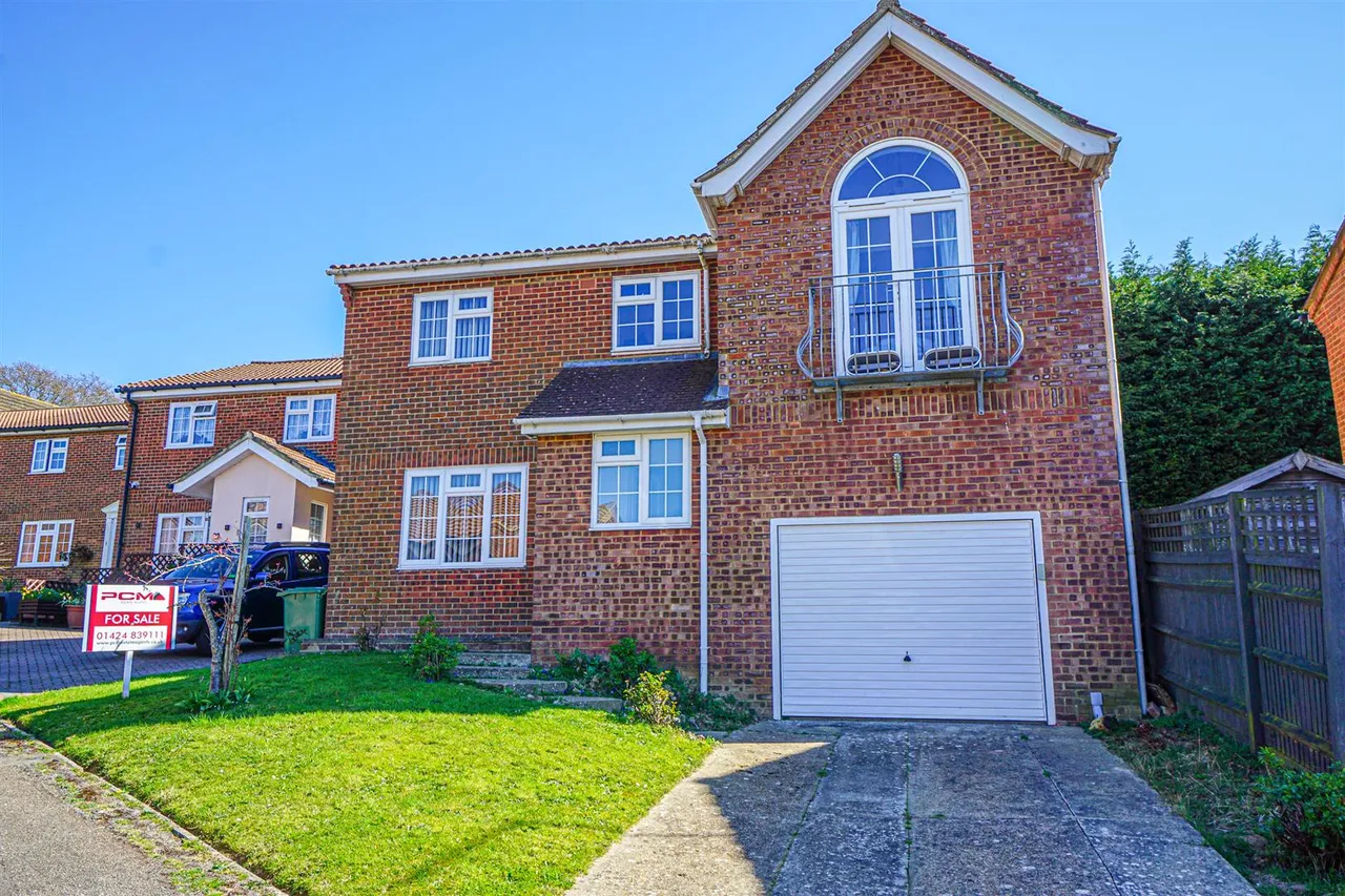 Sandwich Drive, St. Leonards-On-Sea, photo 27
