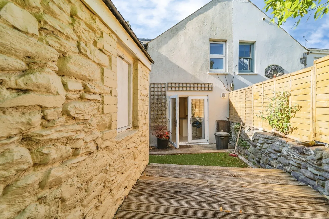High Street, St. Davids, SA62, photo 29