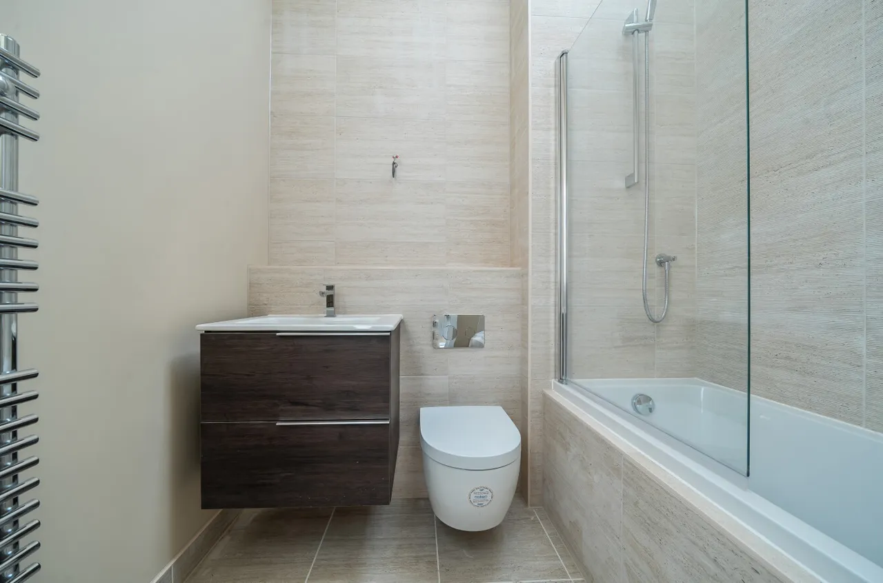 Embley Lane, East Wellow, SO51, photo 8