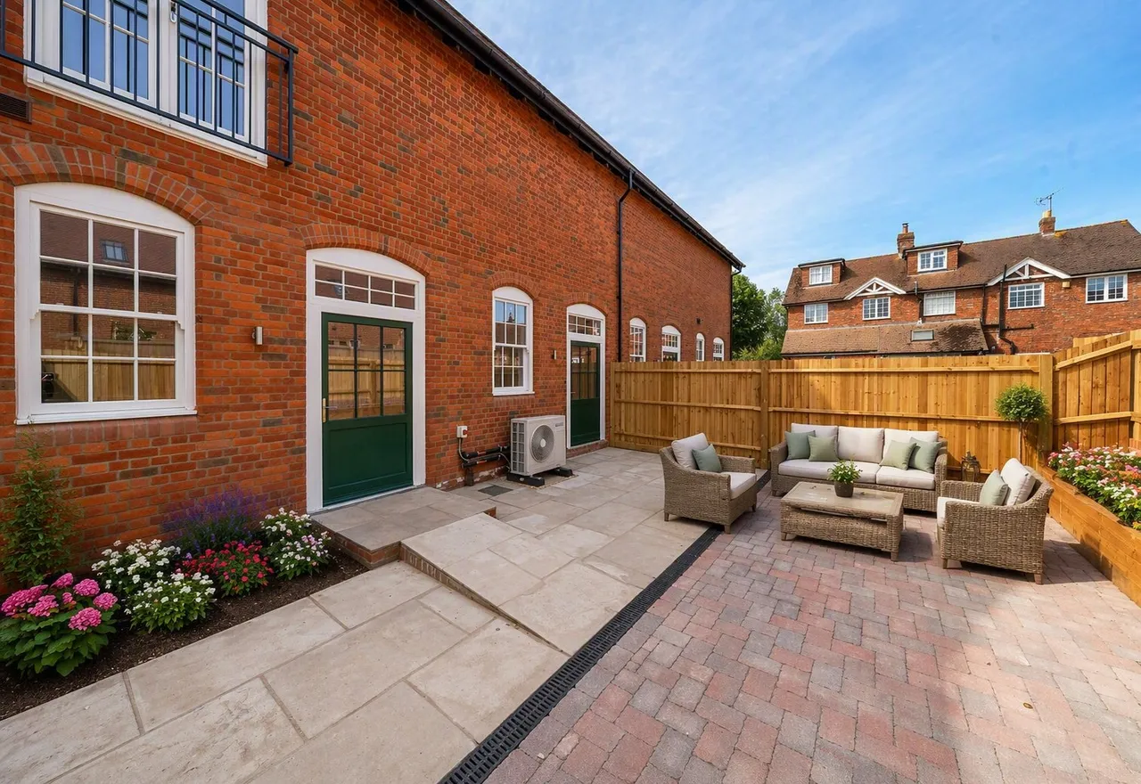 Embley Lane, East Wellow, SO51, photo 16