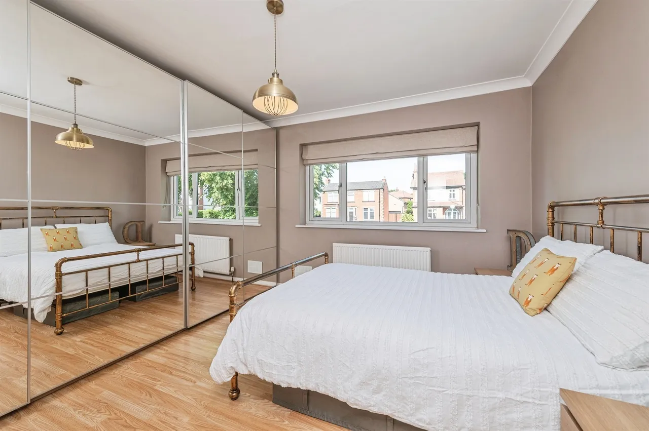 Horbury Road, WAKEFIELD, photo 9