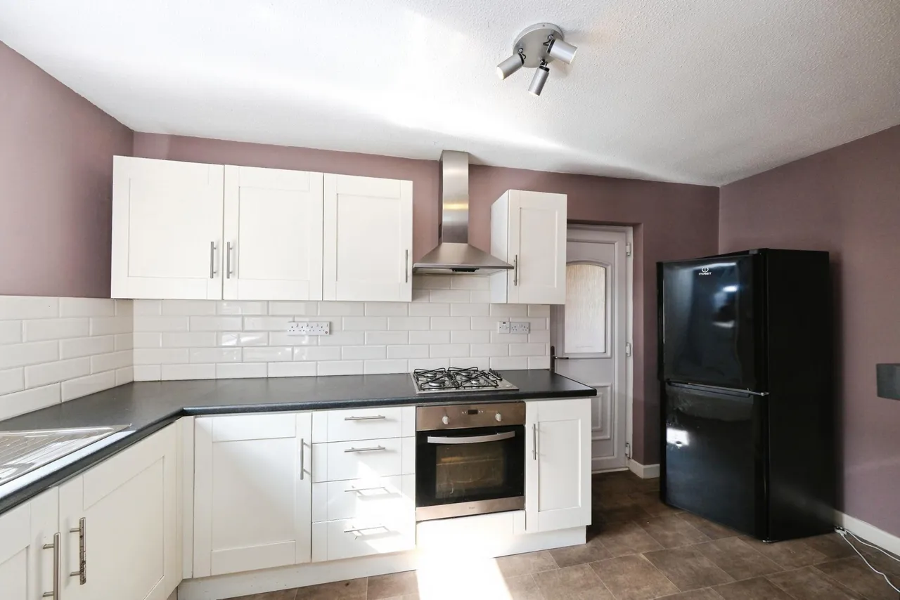 Nelper Crescent, Ilkeston, DE7, photo 8