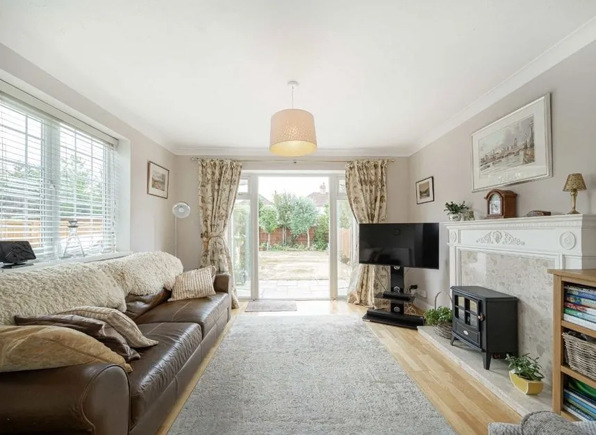 Ethel Road, Ashford, TW15, photo 2