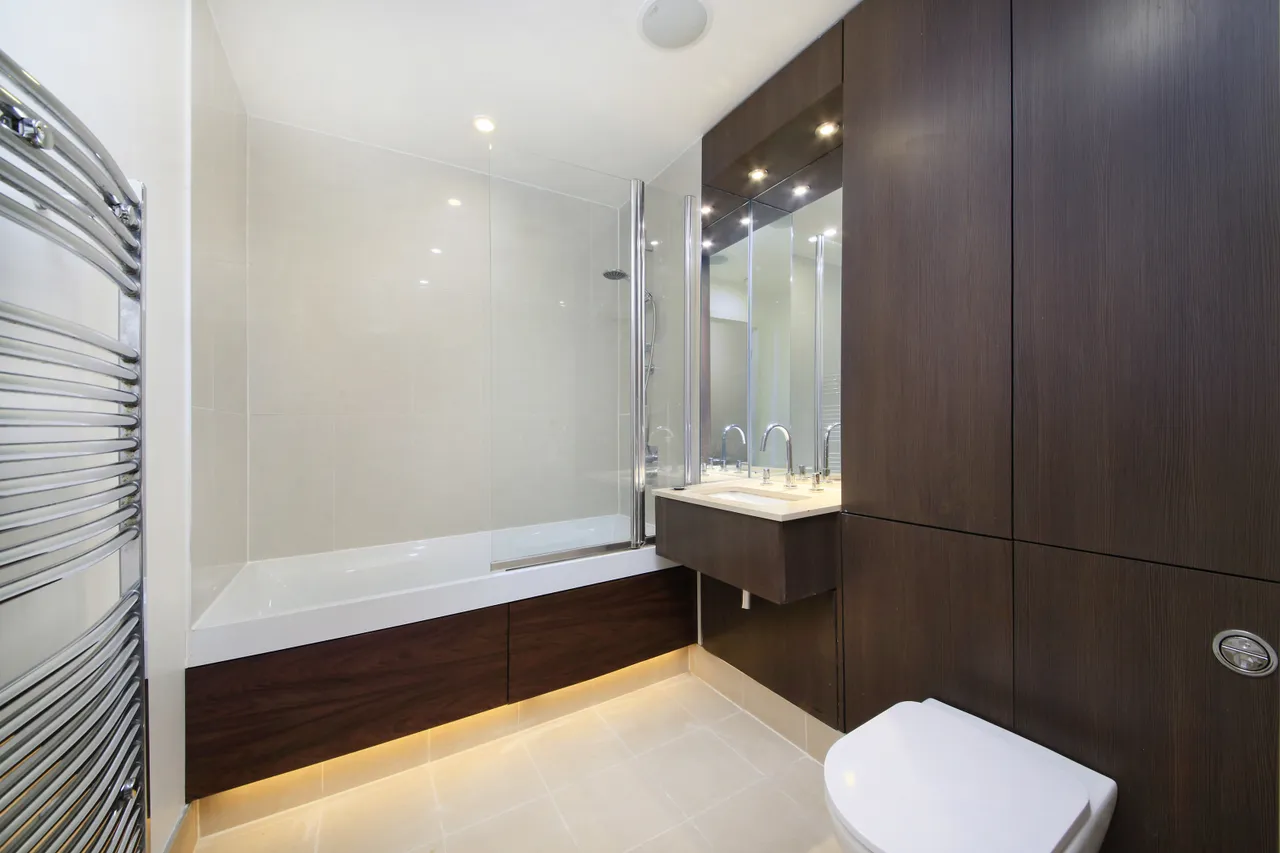 Juniper Drive, Battersea, SW18, photo 12