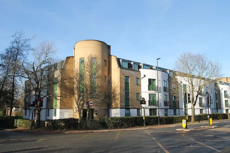 William Perkins Court 1089 Greenford Road, Greenford, photo 12
