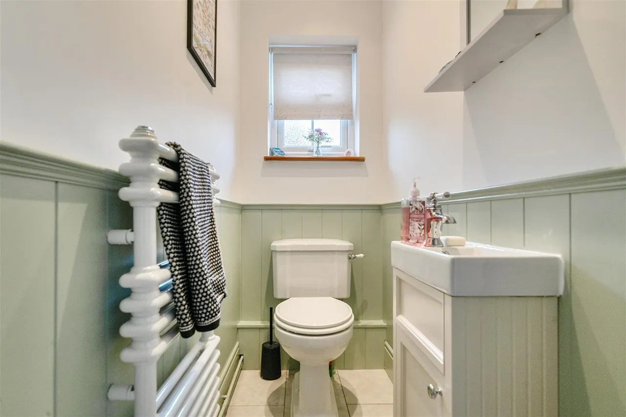 Raffin Lane, Pewsey, SN9, photo 13