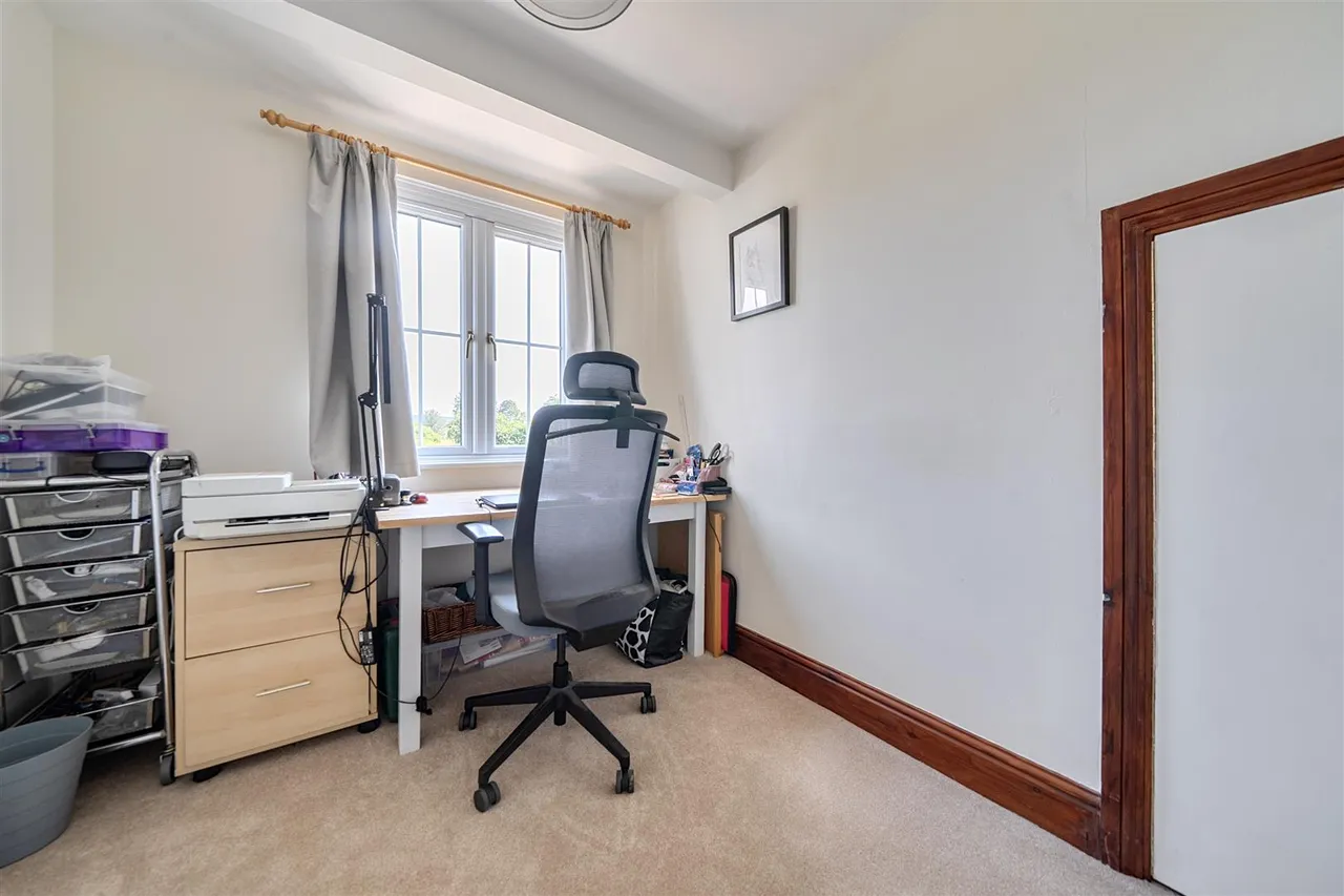 Raffin Lane, Pewsey, SN9, photo 18