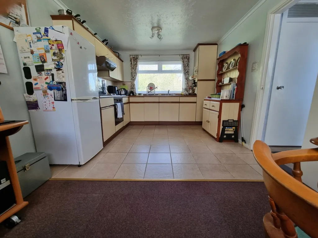 Southgate, Sutton Hill, TF7, photo 5