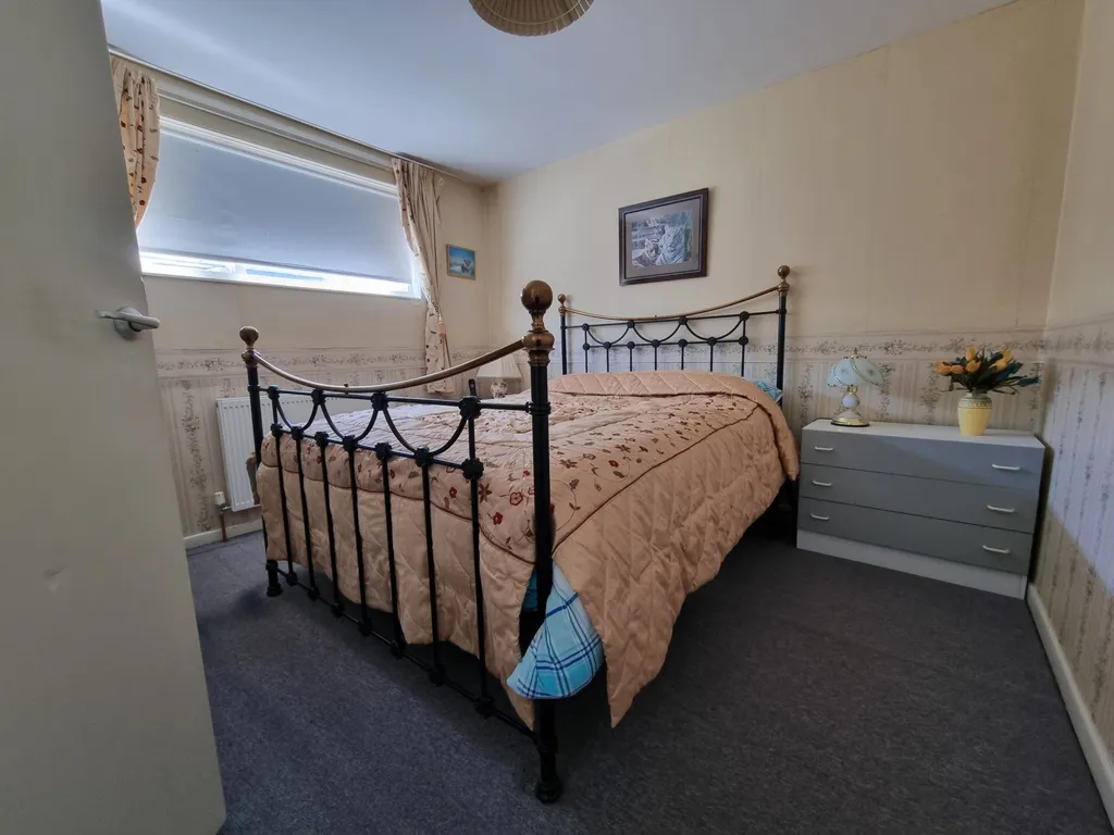 Southgate, Sutton Hill, TF7, photo 4