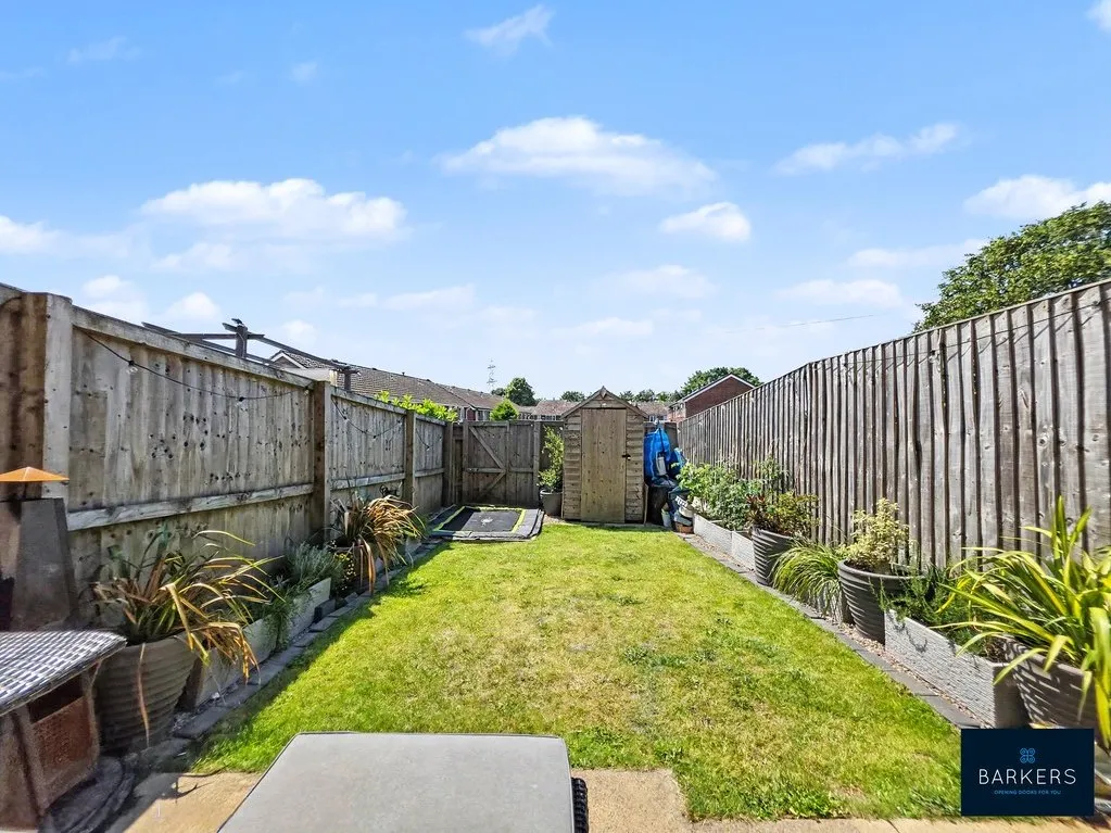 Bottoms Lane Birkenshaw, Bradford BD11 2NN, photo 2