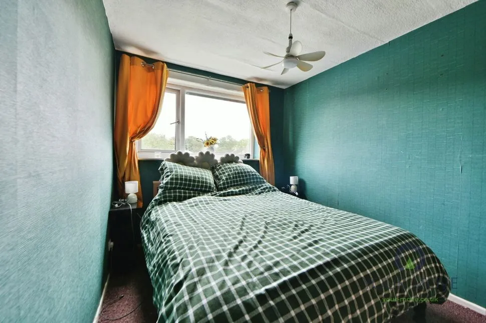 Esther Street, Oldham, OL4, photo 7