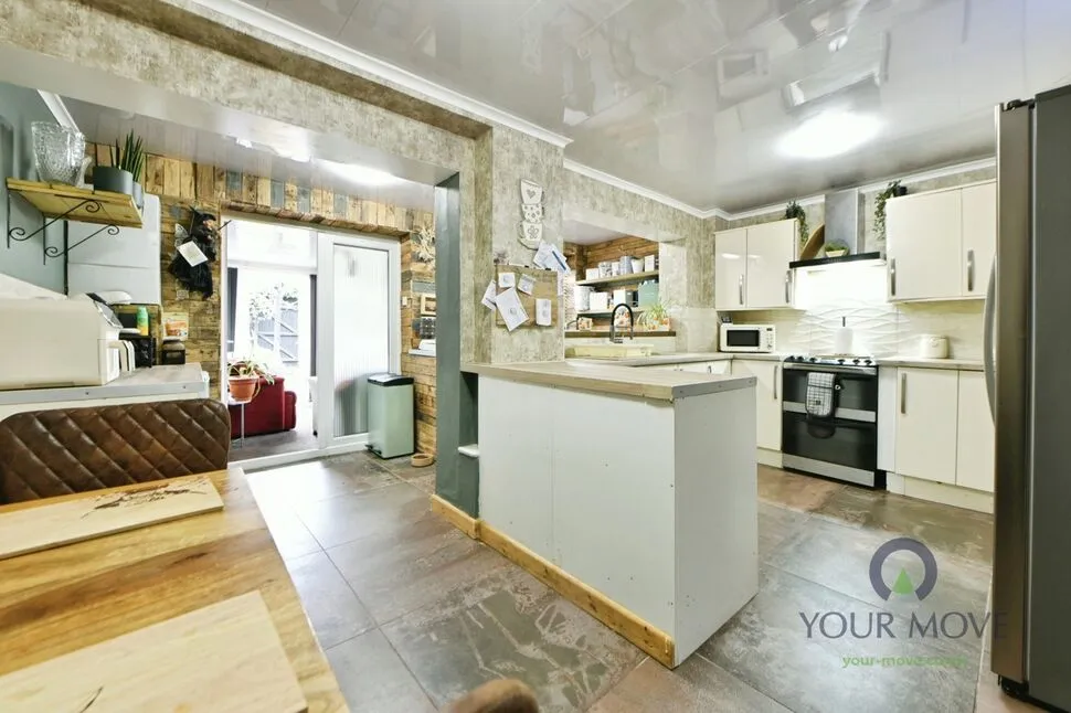 Esther Street, Oldham, OL4, photo 3