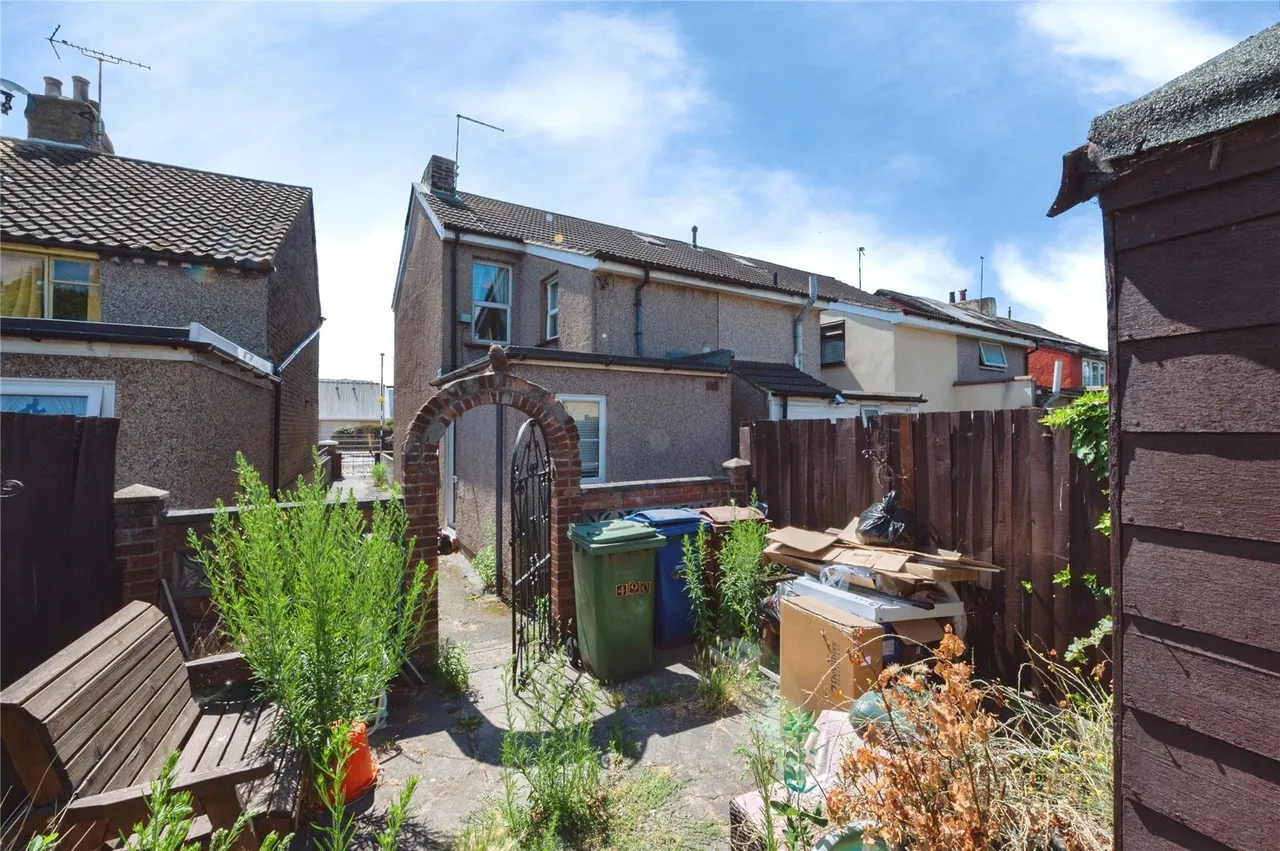 London Road, Grays, Essex, RM20, photo 16
