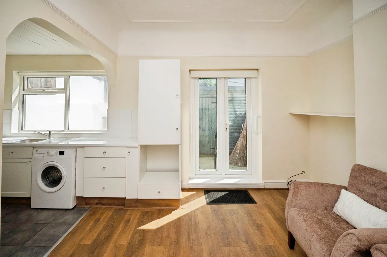 Hillcroft Road, Wallasey, CH44, photo 5