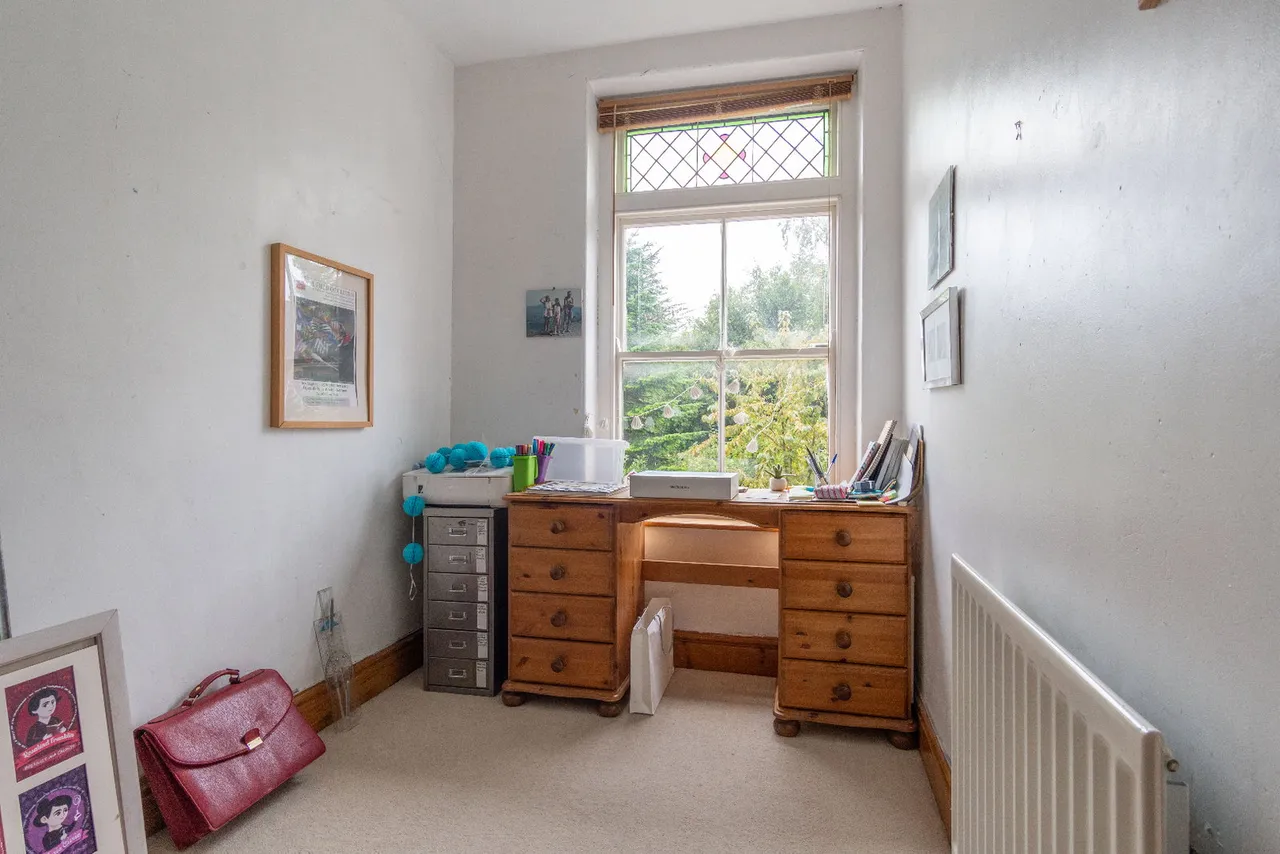 Park Crescent, Llanfairfechan, LL33, photo 15