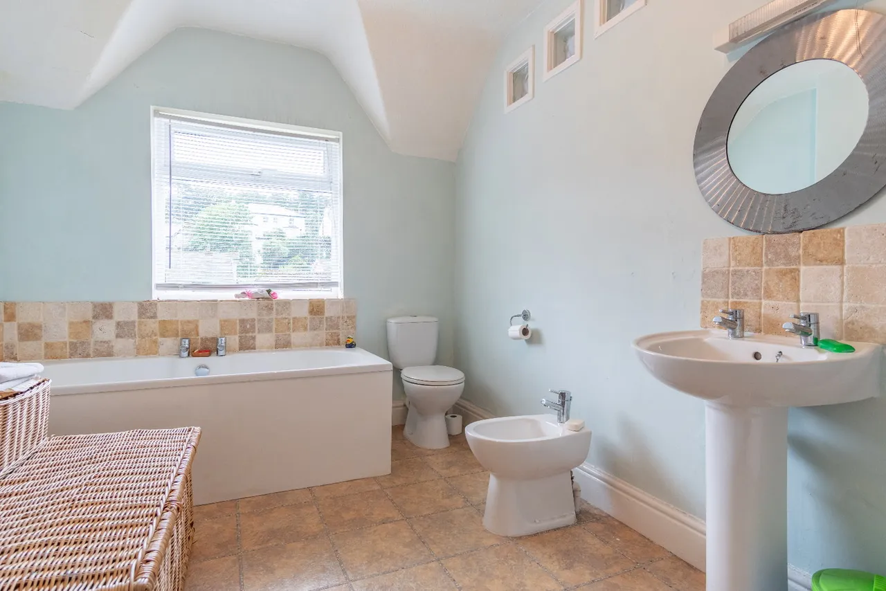 Park Crescent, Llanfairfechan, LL33, photo 9