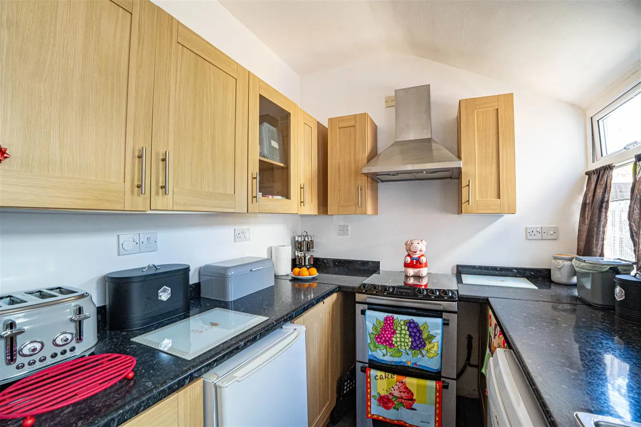 Athelstan Road, Hastings, photo 17