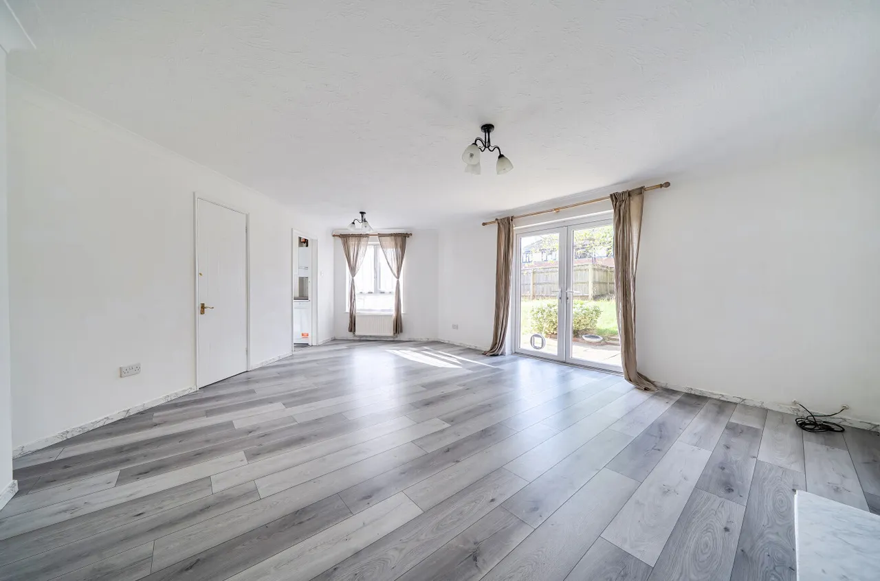 Hartigan Place, Woodley, Reading, Berkshire, RG5 4SH, photo 2