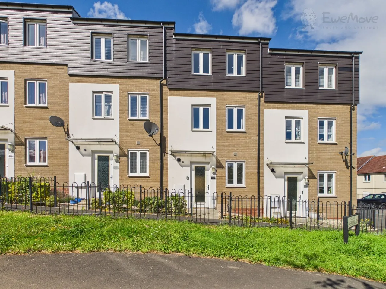 4 bed house for sale, Great Mead, Yeovil, BA21