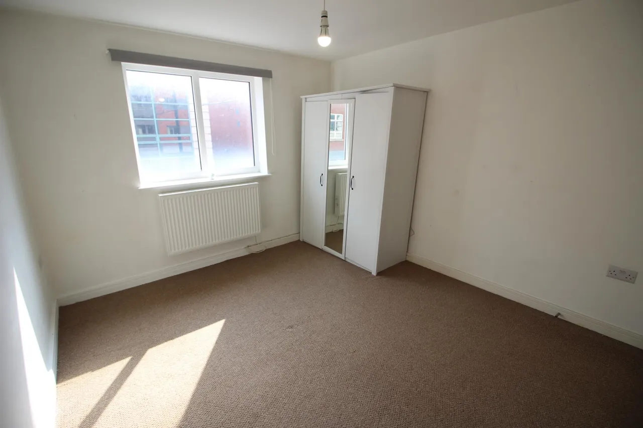 Union Street, Oldham, OL1, photo 7