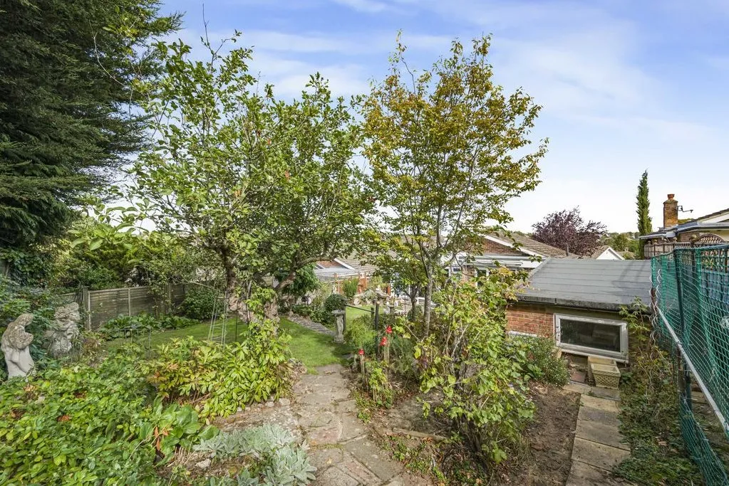 Shuttlemead, Bexley, DA5, photo 21